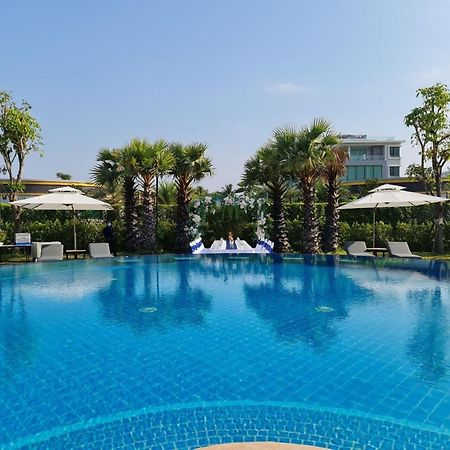 Castle Bayview Resort & Spa Kampot Exterior photo