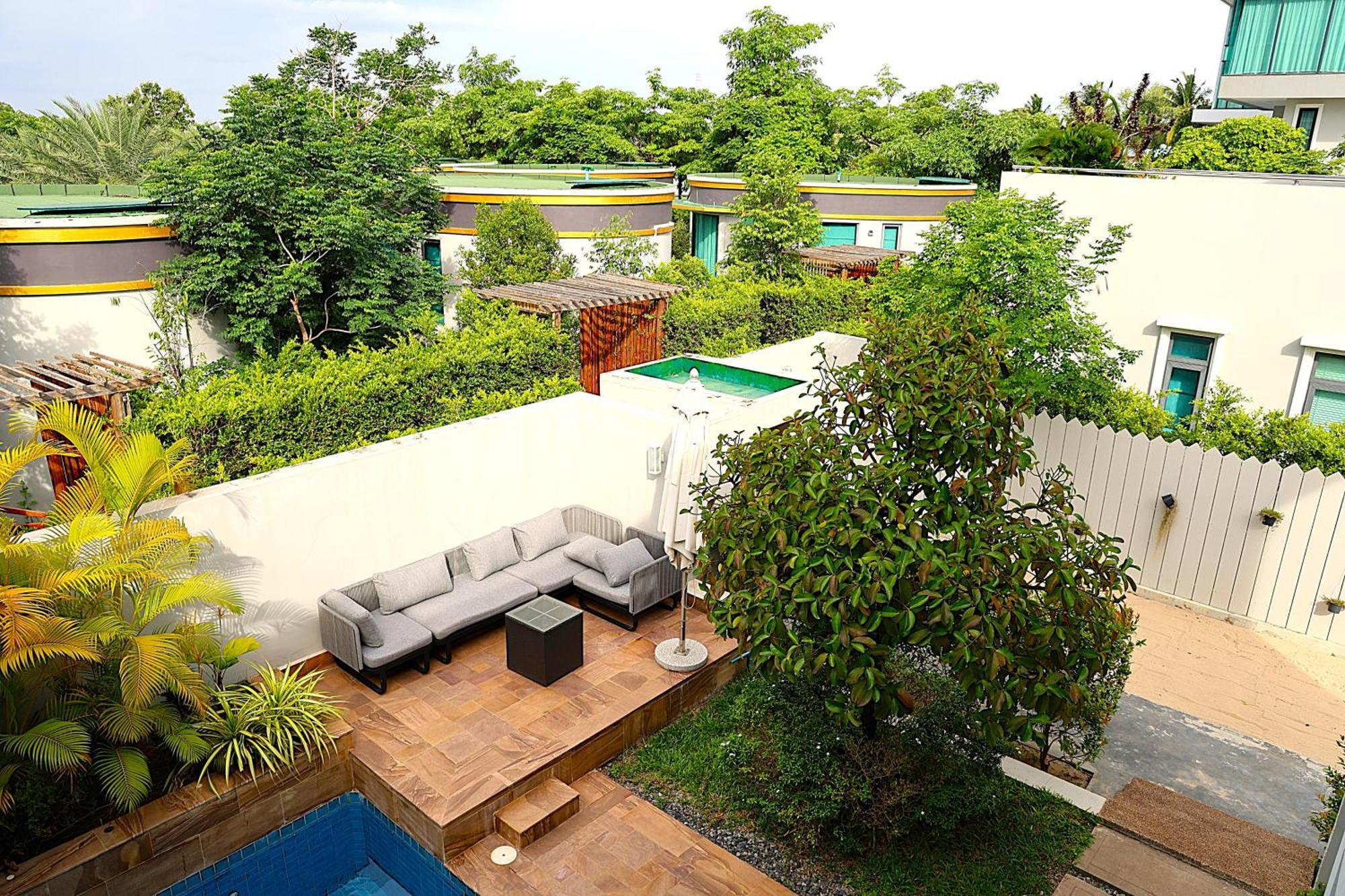 Castle Bayview Resort & Spa Kampot Exterior photo
